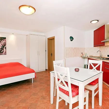 Apartment Ivana *